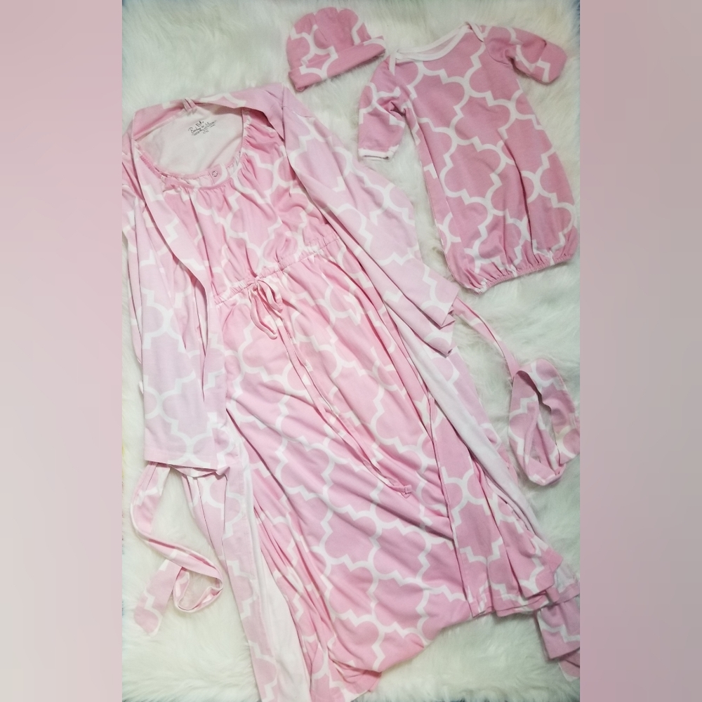 Labor/Nursing Gown w/ Matching Robe& Infant Outfit